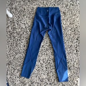 Lululemon in movement leggings